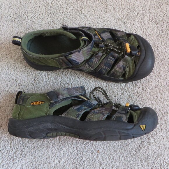 keen boys newport sandals size 3 army/camo green - Picture 1 of 10